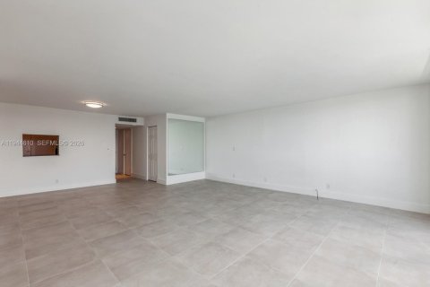 Condominio en venta en Miami Beach, Florida, 92.25 m2 № 2018006 - foto 11