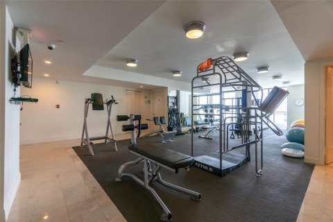 Condominio en venta en Bay Harbor Islands, Florida, 3 dormitorios, 236.62 m2 № 2175405 - foto 2