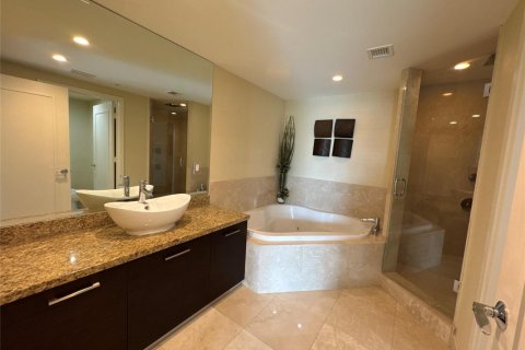 Condominio en venta en Bay Harbor Islands, Florida, 3 dormitorios, 236.62 m2 № 2175405 - foto 12