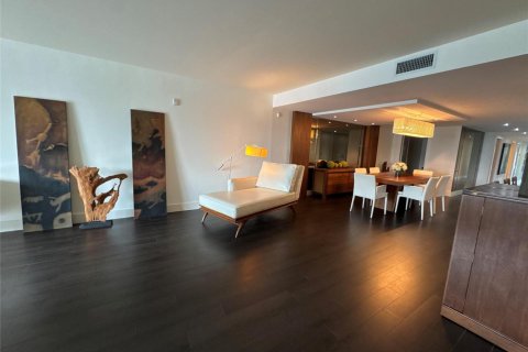 Condominio en venta en Bay Harbor Islands, Florida, 3 dormitorios, 236.62 m2 № 2175405 - foto 19