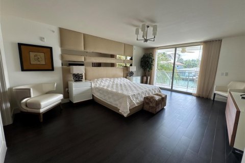 Condominio en venta en Bay Harbor Islands, Florida, 3 dormitorios, 236.62 m2 № 2175405 - foto 14