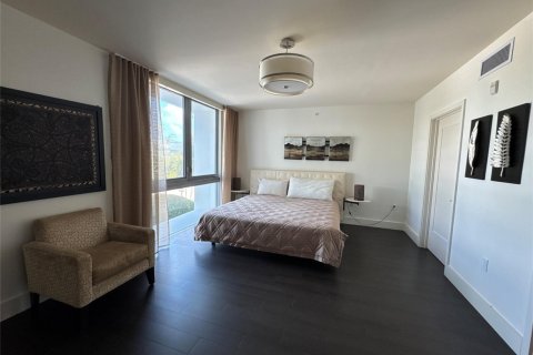 Condominio en venta en Bay Harbor Islands, Florida, 3 dormitorios, 236.62 m2 № 2175405 - foto 28