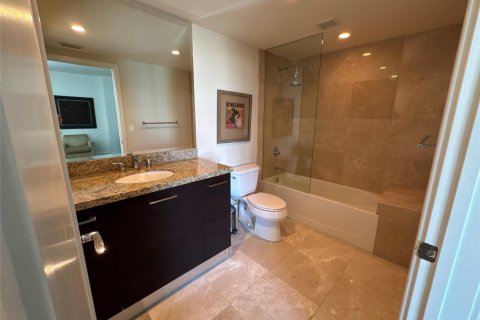 Condominio en venta en Bay Harbor Islands, Florida, 3 dormitorios, 236.62 m2 № 2175405 - foto 29