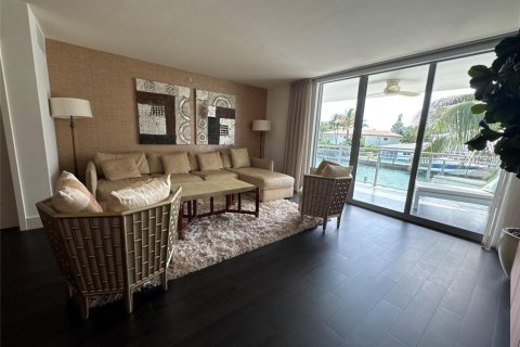 Condominio en venta en Bay Harbor Islands, Florida, 3 dormitorios, 236.62 m2 № 2175405 - foto 9