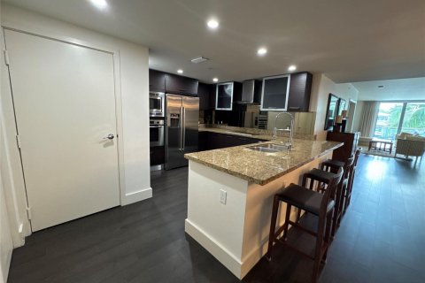 Condominio en venta en Bay Harbor Islands, Florida, 3 dormitorios, 236.62 m2 № 2175405 - foto 20