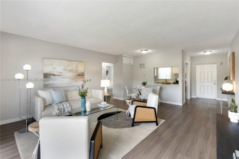 Квартира в Уилтон-Мэнорс, Флорида 1 спальня, 83.61м2 № 2034260