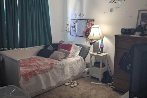 Villa ou maison à vendre à Pembroke Pines, Floride: 4 chambres, 196.4 m2 № 1995415 - photo 7