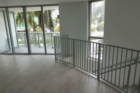 Condo in Miami Beach, Florida, 1 bedroom  № 1638330 - photo 6