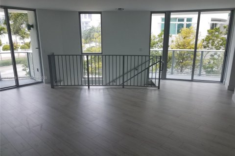 Condo in Miami Beach, Florida, 1 bedroom  № 1638330 - photo 5