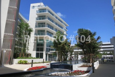 Condo in Miami Beach, Florida, 1 bedroom  № 1638330 - photo 29