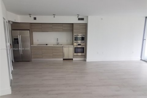 Condo in Miami Beach, Florida, 1 bedroom  № 1638330 - photo 7