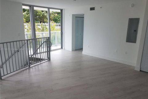 Condo in Miami Beach, Florida, 1 bedroom  № 1638330 - photo 4