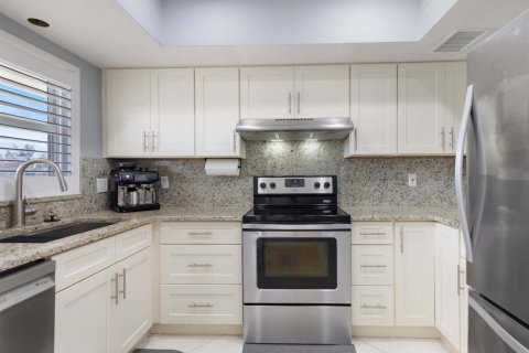 Condo in Boca Raton, Florida, 1 bedroom  № 2082035 - photo 10