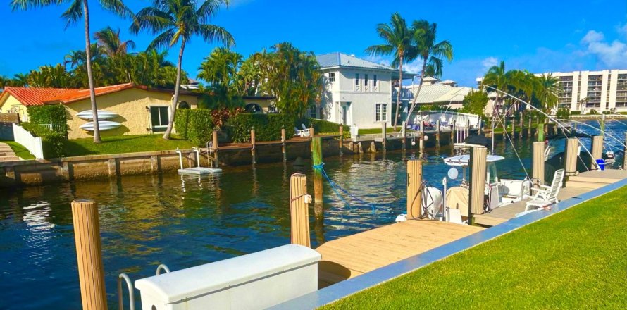 Condo in Boca Raton, Florida, 1 bedroom  № 2082035