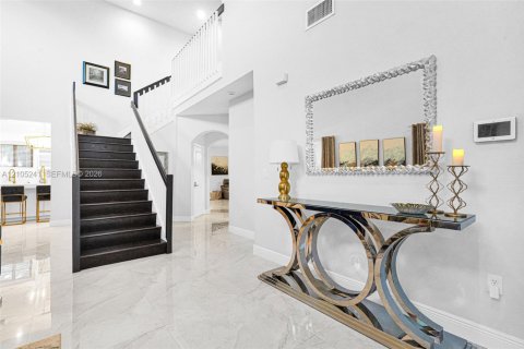 Villa ou maison à louer à Homestead, Floride: 6 chambres, 446.86 m2 № 2413003 - photo 10