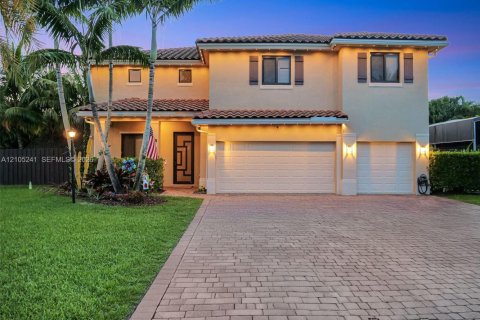 Villa ou maison à Homestead, Floride 6 chambres, 446.86 m2 № 2413003