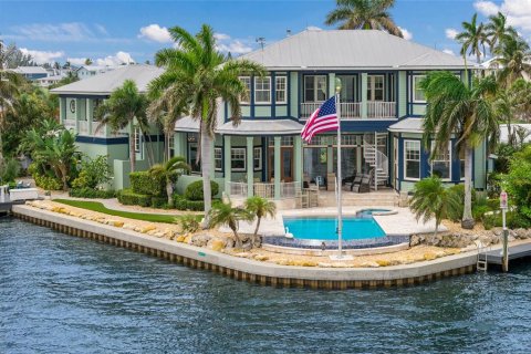 Casa en Holmes Beach, Florida 4 dormitorios, 372.26 m2 № 2377653