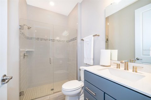 House in Orlando, Florida 5 bedrooms, 265.7 sq.m. № 1640920 - photo 19