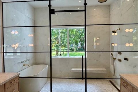 House in Pinecrest, Florida 633.5 sq.m. № 1949233 - photo 10