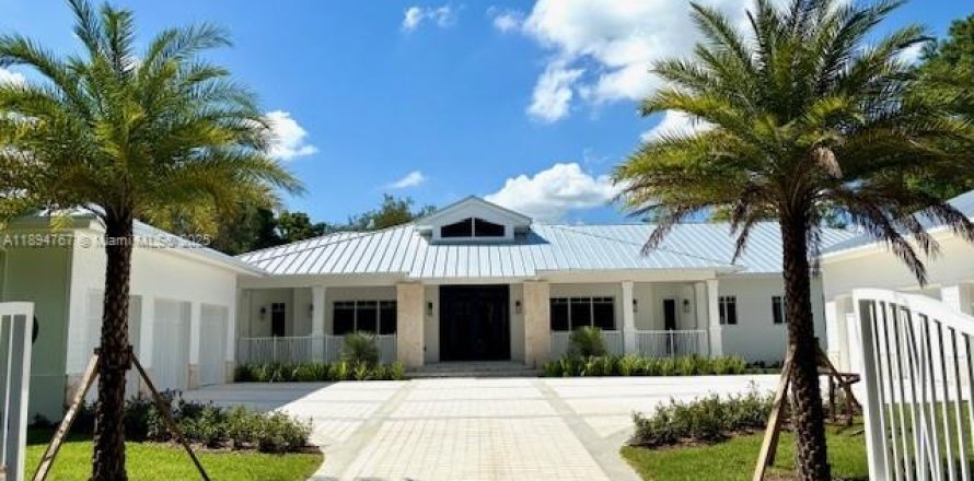 Studio in Pinecrest, Florida № 1949233