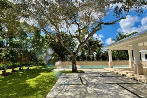 House in Pinecrest, Florida 633.5 sq.m. № 1949233 - photo 23