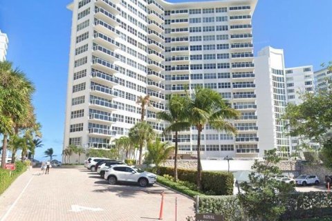 Condo in Fort Lauderdale, Florida, 3 bedrooms  № 1070446 - photo 1