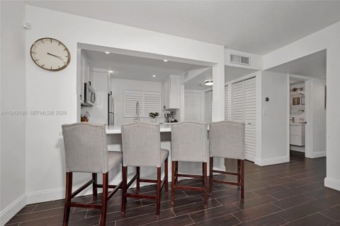 Condominio en venta en Miami, Florida, 2 dormitorios, 91.32 m2 № 2002098 - foto 11