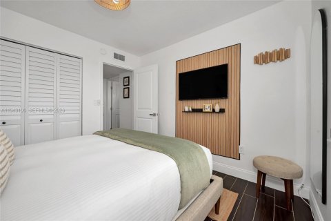 Condominio en venta en Miami, Florida, 2 dormitorios, 91.32 m2 № 2002098 - foto 14