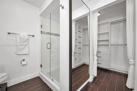 Condominio en venta en Miami, Florida, 2 dormitorios, 91.32 m2 № 2002098 - foto 20