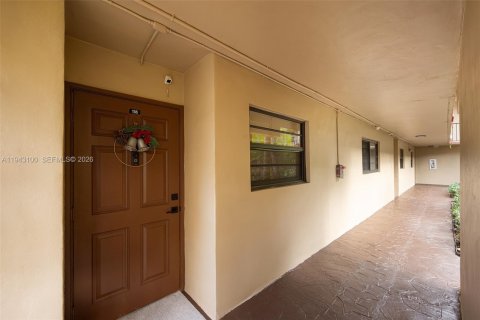 Condominio en venta en Miami, Florida, 2 dormitorios, 91.32 m2 № 2002098 - foto 30