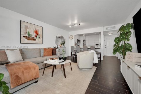 Condominio en venta en Miami, Florida, 2 dormitorios, 91.32 m2 № 2002098 - foto 3