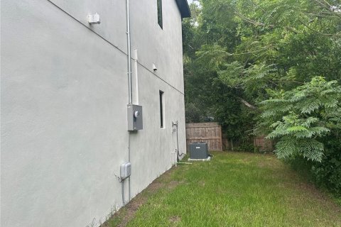 House in Orlando, Florida 3 bedrooms, 108.7 sq.m. № 1826652 - photo 28