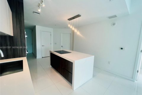 Copropriété à vendre à Miami, Floride: 2 chambres, 151.43 m2 № 2247540 - photo 3