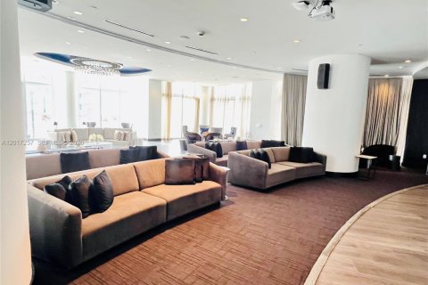 Copropriété à vendre à Miami, Floride: 2 chambres, 151.43 m2 № 2247540 - photo 25