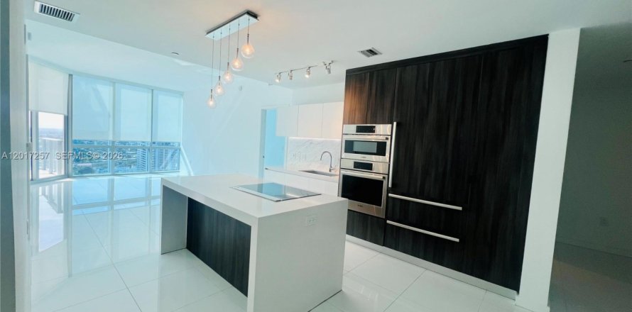 Condo à Miami, Floride, 2 chambres  № 2247540