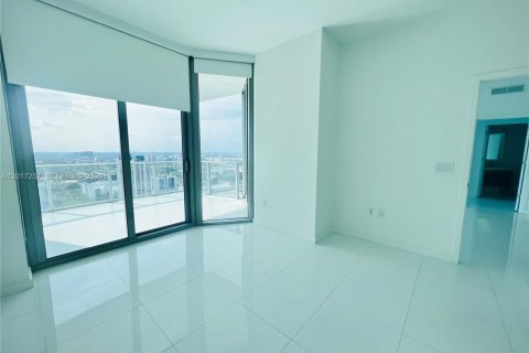 Copropriété à vendre à Miami, Floride: 2 chambres, 151.43 m2 № 2247540 - photo 13