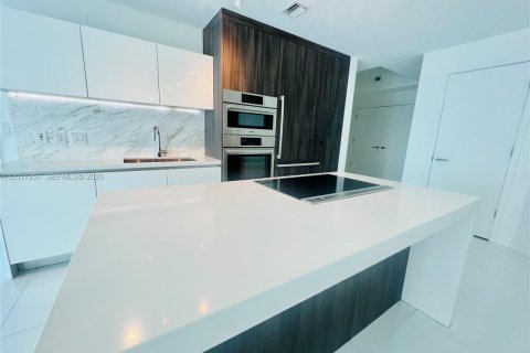 Copropriété à vendre à Miami, Floride: 2 chambres, 151.43 m2 № 2247540 - photo 4