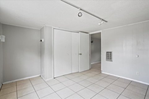 Commercial property in Winter Haven, Florida 5 bedrooms, 280.1 sq.m. № 2341772 - photo 10