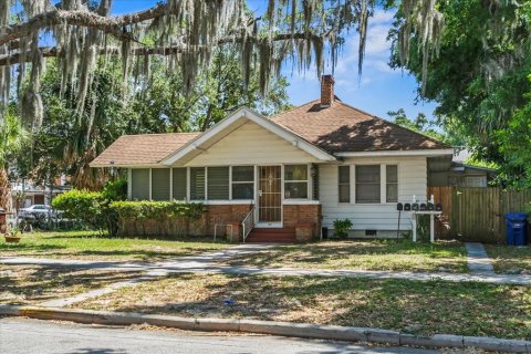 Immobilier commercial à Winter Haven, Floride 5 chambres, 280.1 m2 № 2341772