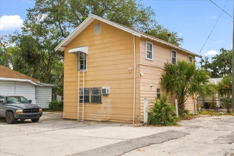 Commercial property in Winter Haven, Florida 5 bedrooms, 280.1 sq.m. № 2341772 - photo 2