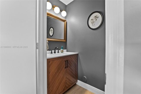 Adosado en venta en Miami, Florida, 3 dormitorios, 158.86 m2 № 1933940 - foto 21