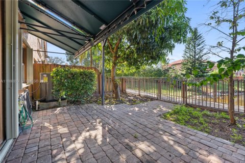 Adosado en venta en Miami, Florida, 3 dormitorios, 158.86 m2 № 1933940 - foto 20