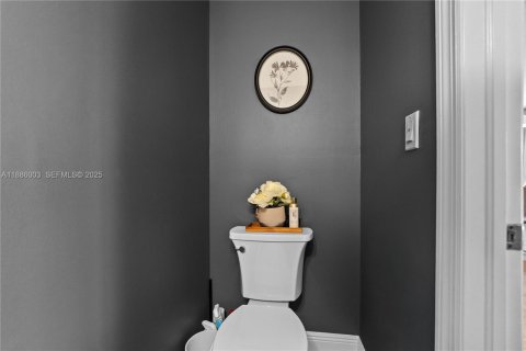 Adosado en venta en Miami, Florida, 3 dormitorios, 158.86 m2 № 1933940 - foto 22