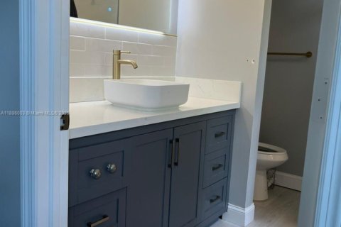 Adosado en venta en Miami, Florida, 3 dormitorios, 158.86 m2 № 1933940 - foto 10