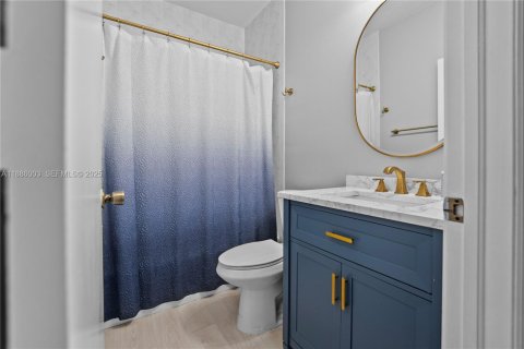 Adosado en venta en Miami, Florida, 3 dormitorios, 158.86 m2 № 1933940 - foto 25