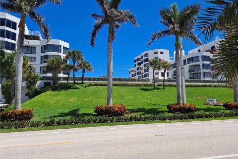 Copropriété à louer à Highland Beach, Floride: 2 chambres, 208.1 m2 № 2250611 - photo 2