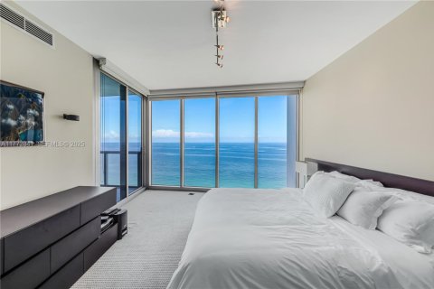 Condominio en venta en Sunny Isles Beach, Florida, 4 dormitorios, 222.41 m2 № 2192854 - foto 17