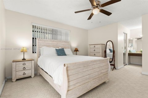 Adosado en venta en Miami, Florida, 2 dormitorios, 114.27 m2 № 2027826 - foto 22