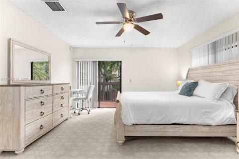 Adosado en venta en Miami, Florida, 2 dormitorios, 114.27 m2 № 2027826 - foto 21