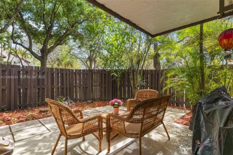 Adosado en venta en Miami, Florida, 2 dormitorios, 114.27 m2 № 2027826 - foto 13